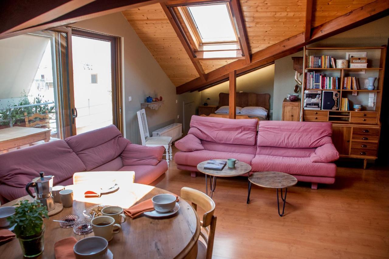 Country Style Attic In The Heart Of Preveza Apartment Екстериор снимка