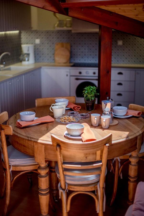 Country Style Attic In The Heart Of Preveza Apartment Екстериор снимка